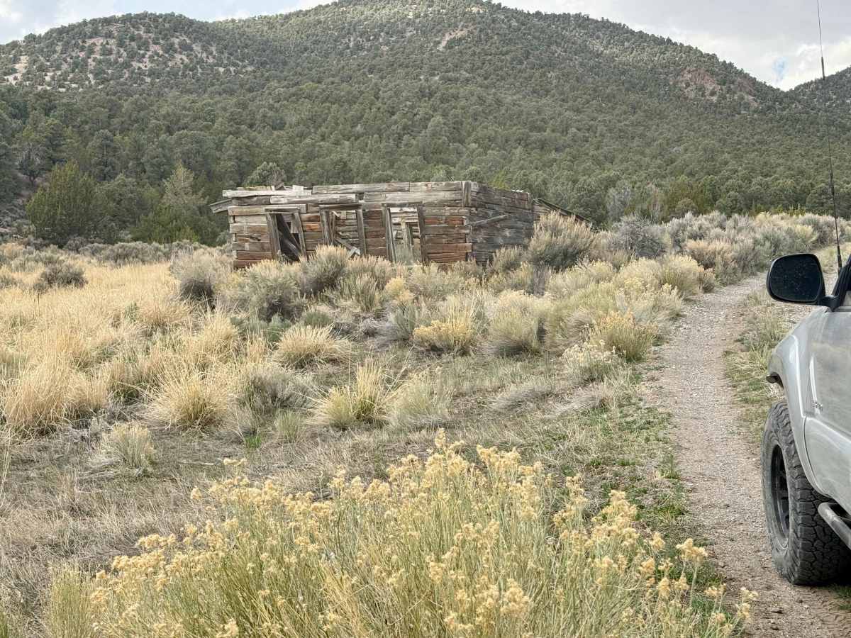 Mcmaughn Canyon Trail photo 2