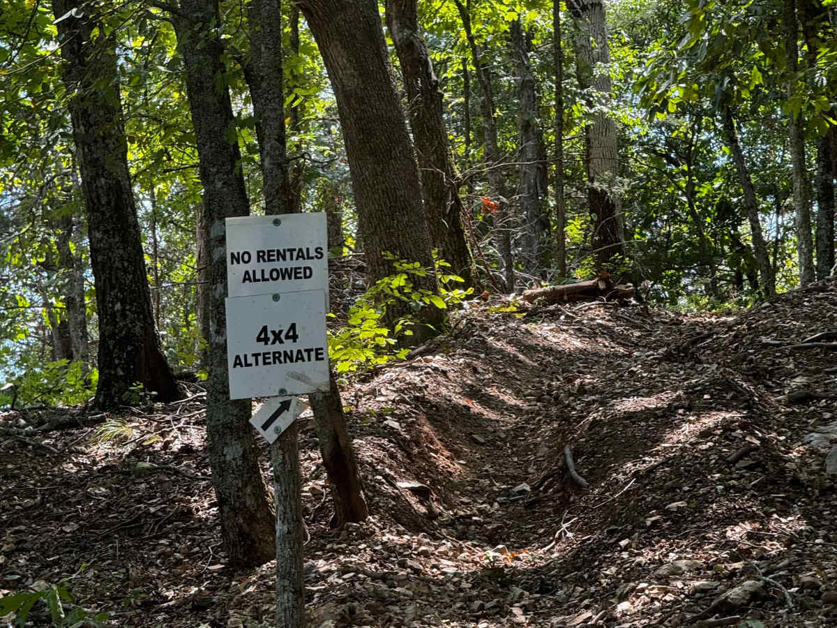 Alternate 4x4 trail photo