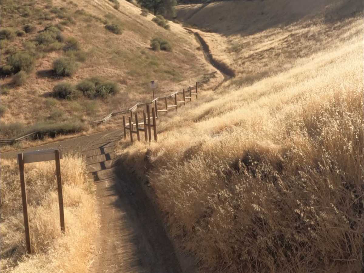 Golden Eagle trail photo
