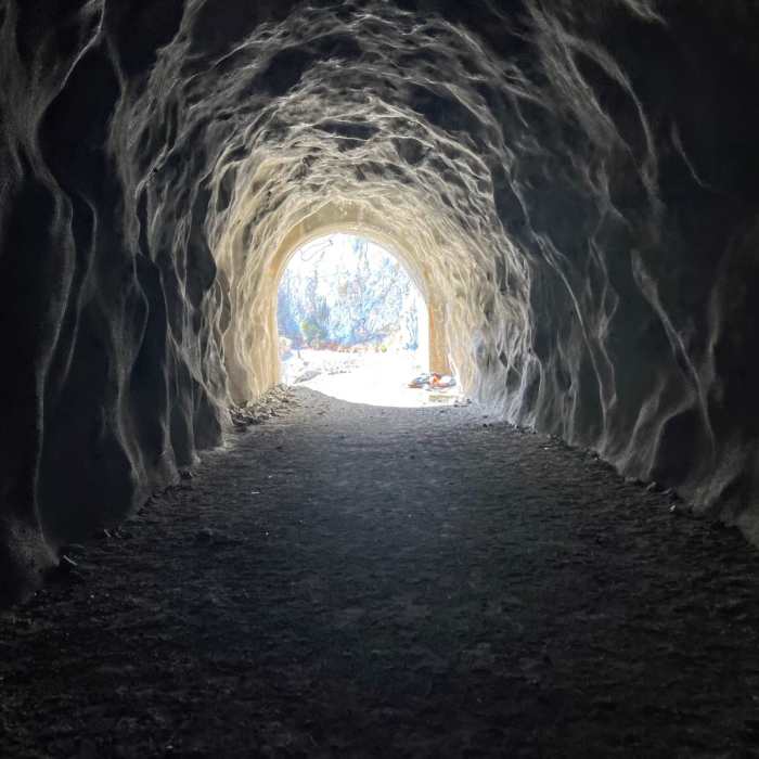 Near Mueller Tunnel Hike