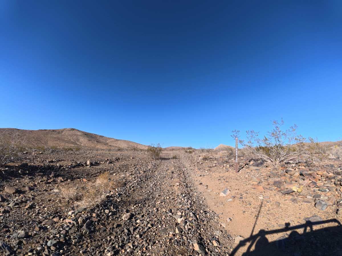 BLM 0M6630 trail photo
