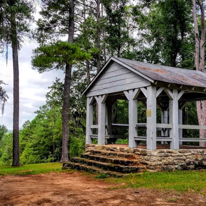 Overlook Shelter. Near Poinsett Loop Hike
