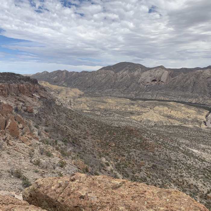 Near Fresno Rim Trail