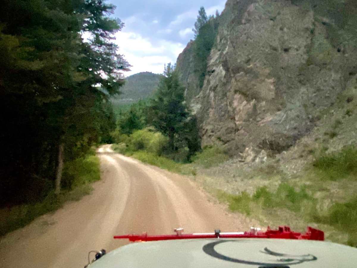 Miners Creek Road photo 4