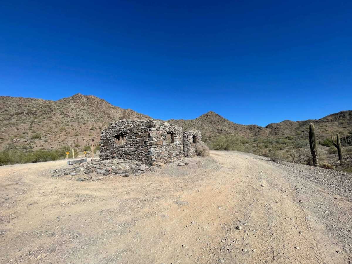Middle Dripping Springs trail photo