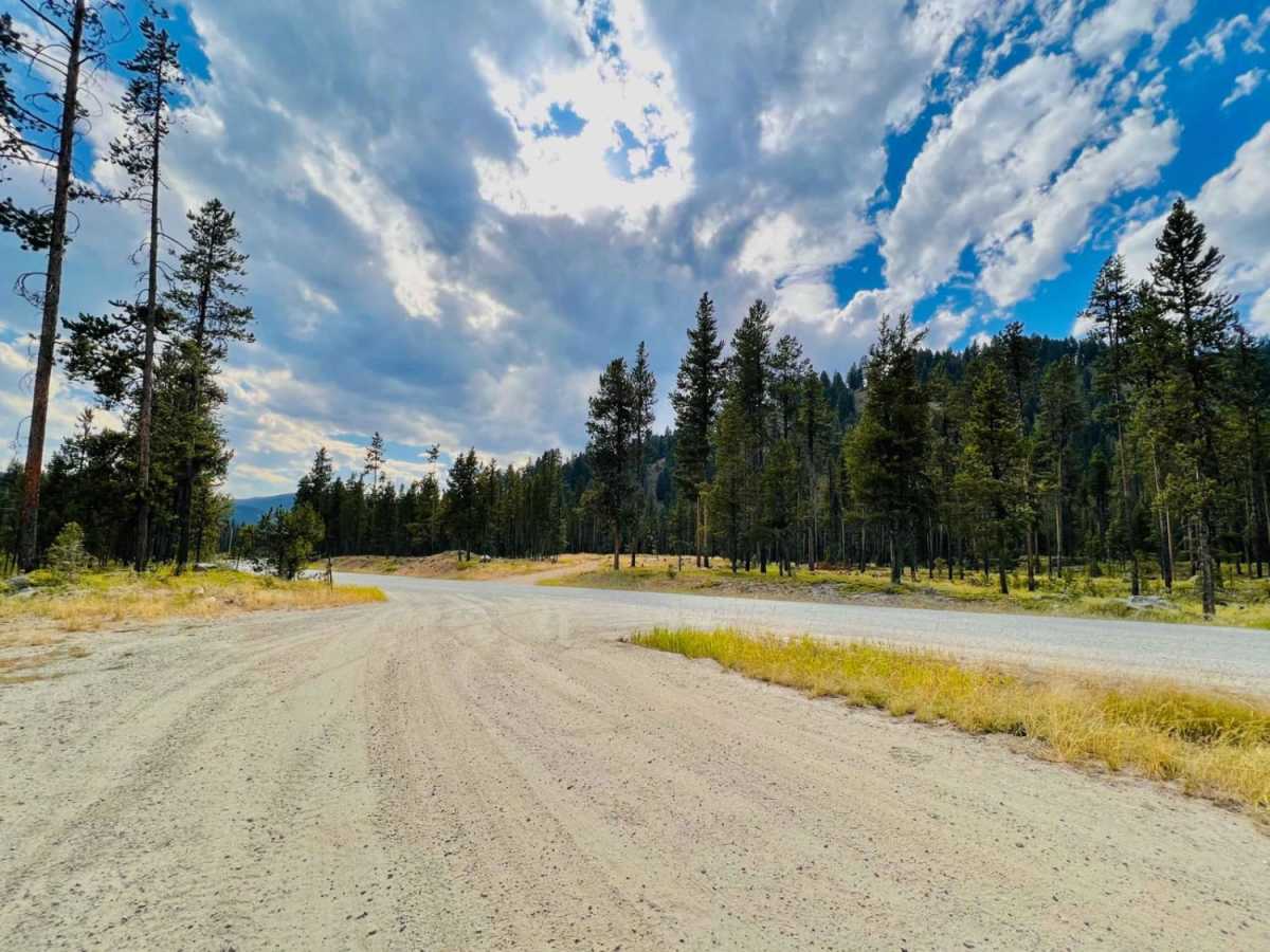 Johnson Peak Trailhead photo 5