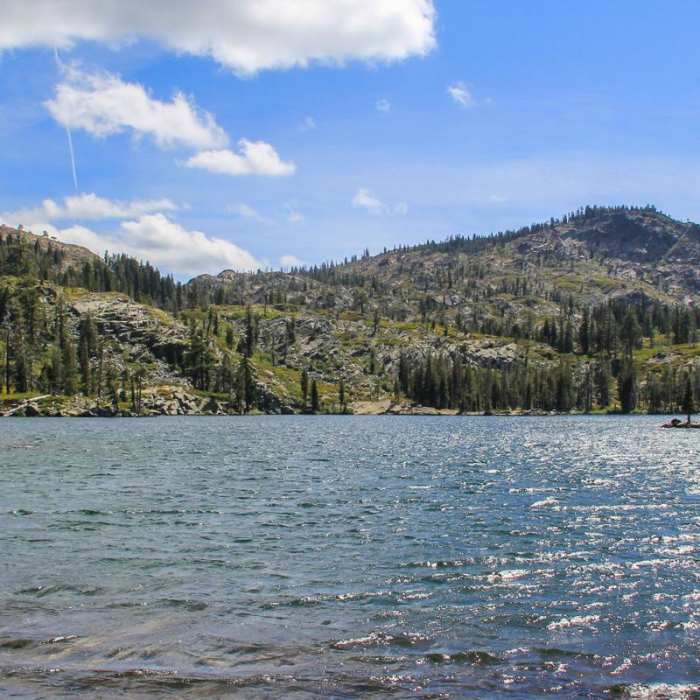 Near Bear Lakes Loop via Round Lake