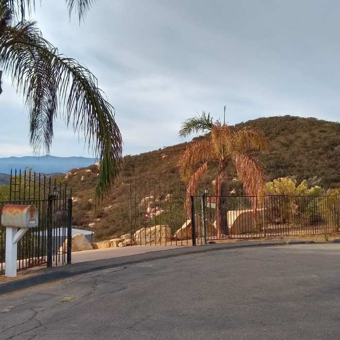 Near Hollenbeck Canyon Perimeter Loop