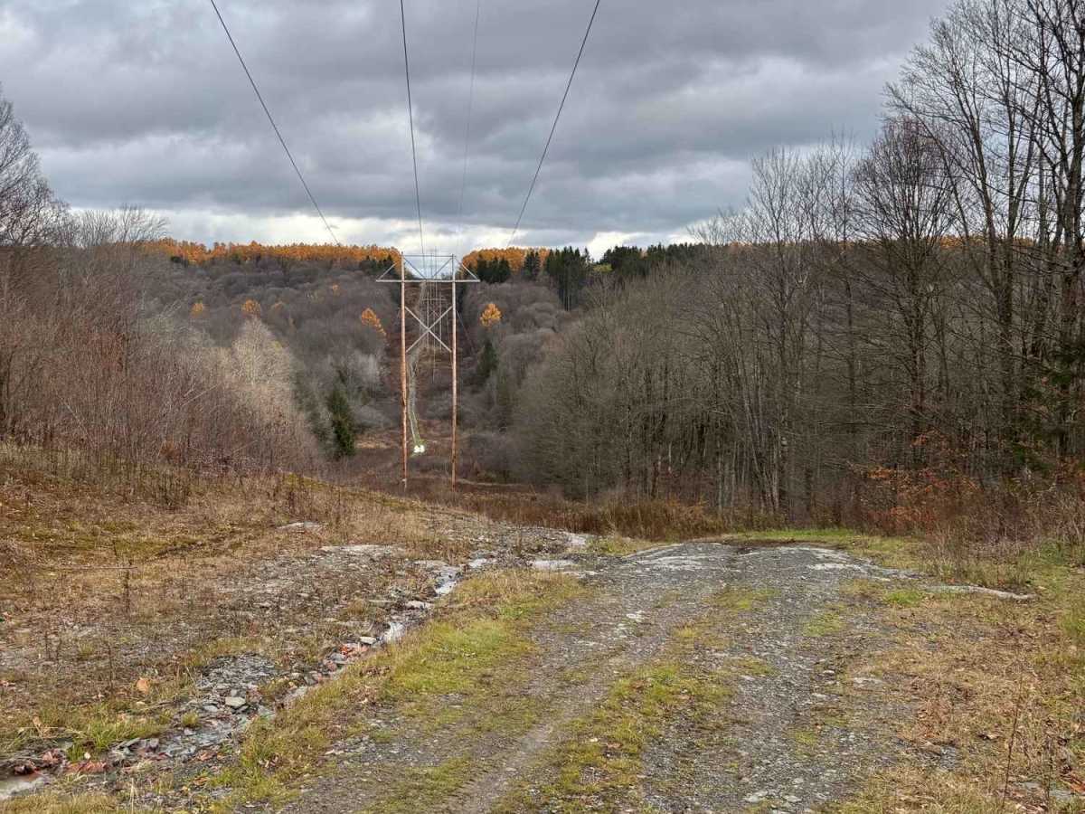 Morgan Hill Power Line Trail photo 6