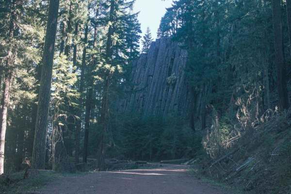 Youtlkut Pillars