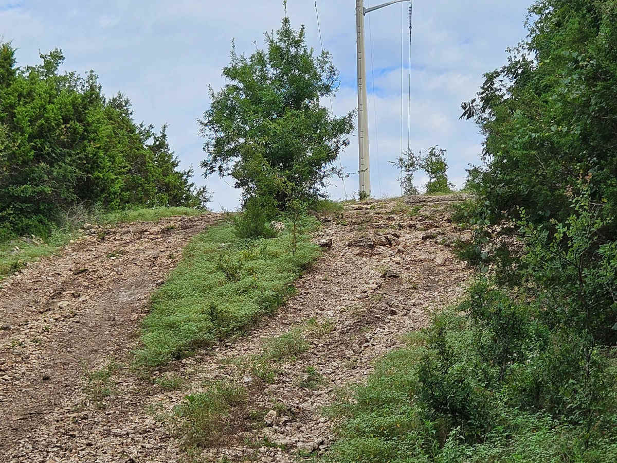 Broken Spoke trail photo
