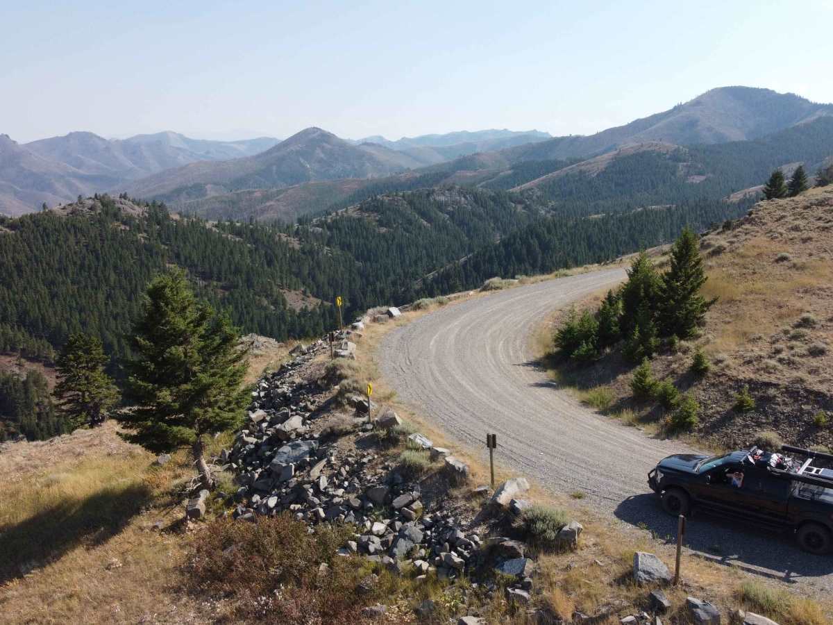 Iron Mountain Road photo 5