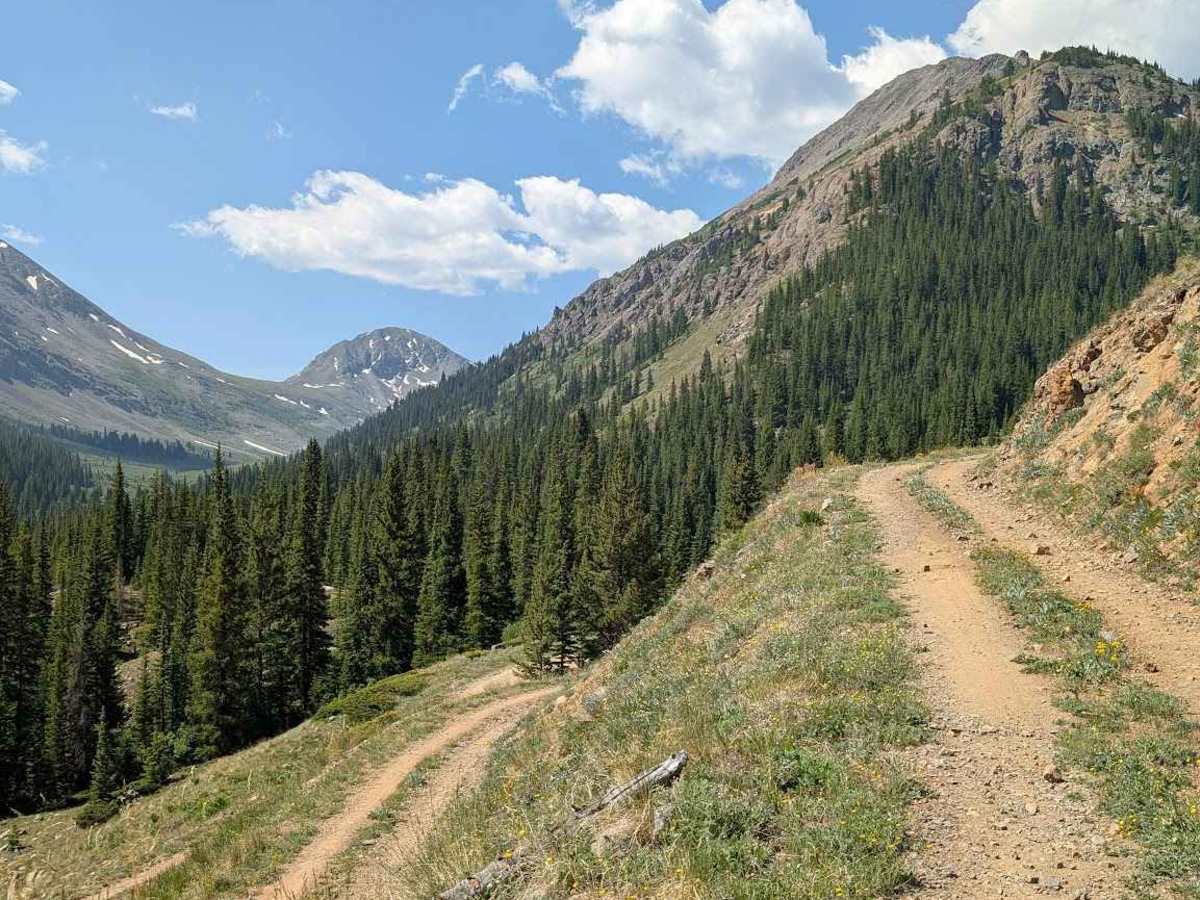 Peakaboo Gulch Road photo 3