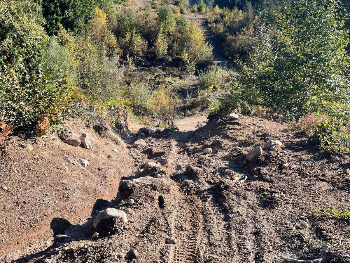 Powerline Trail photo 2
