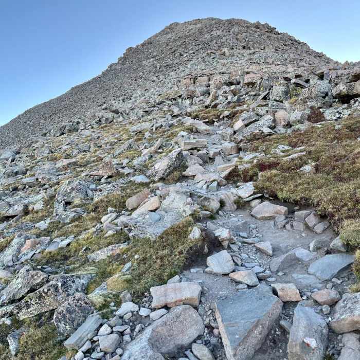 Near Humbolt Peak: West Ridge