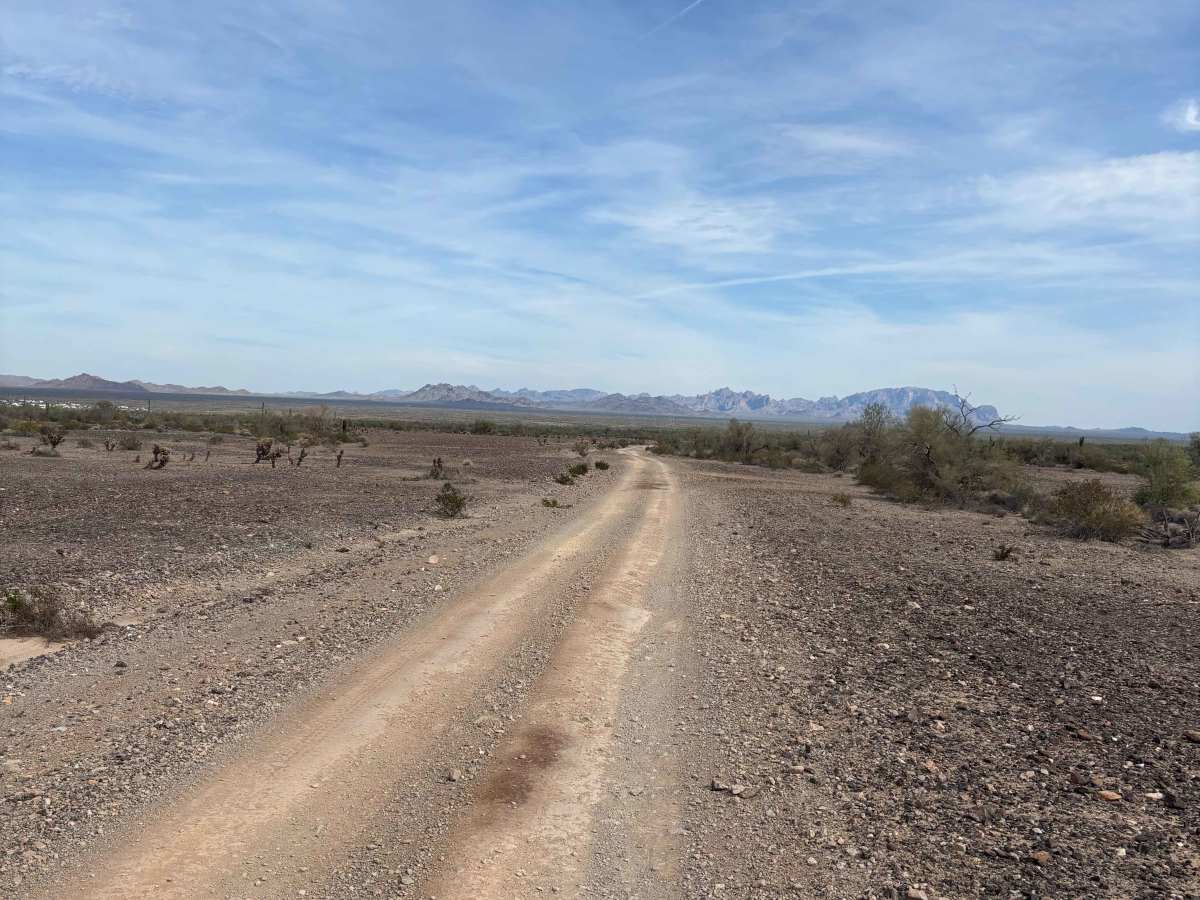 La Paz Valley Road photo 2