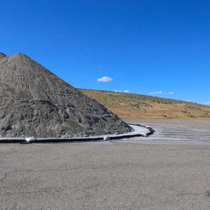 Near Golconda Summit Directional Arrow