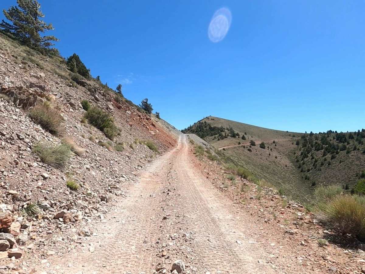 Big Southern Butte photo 4