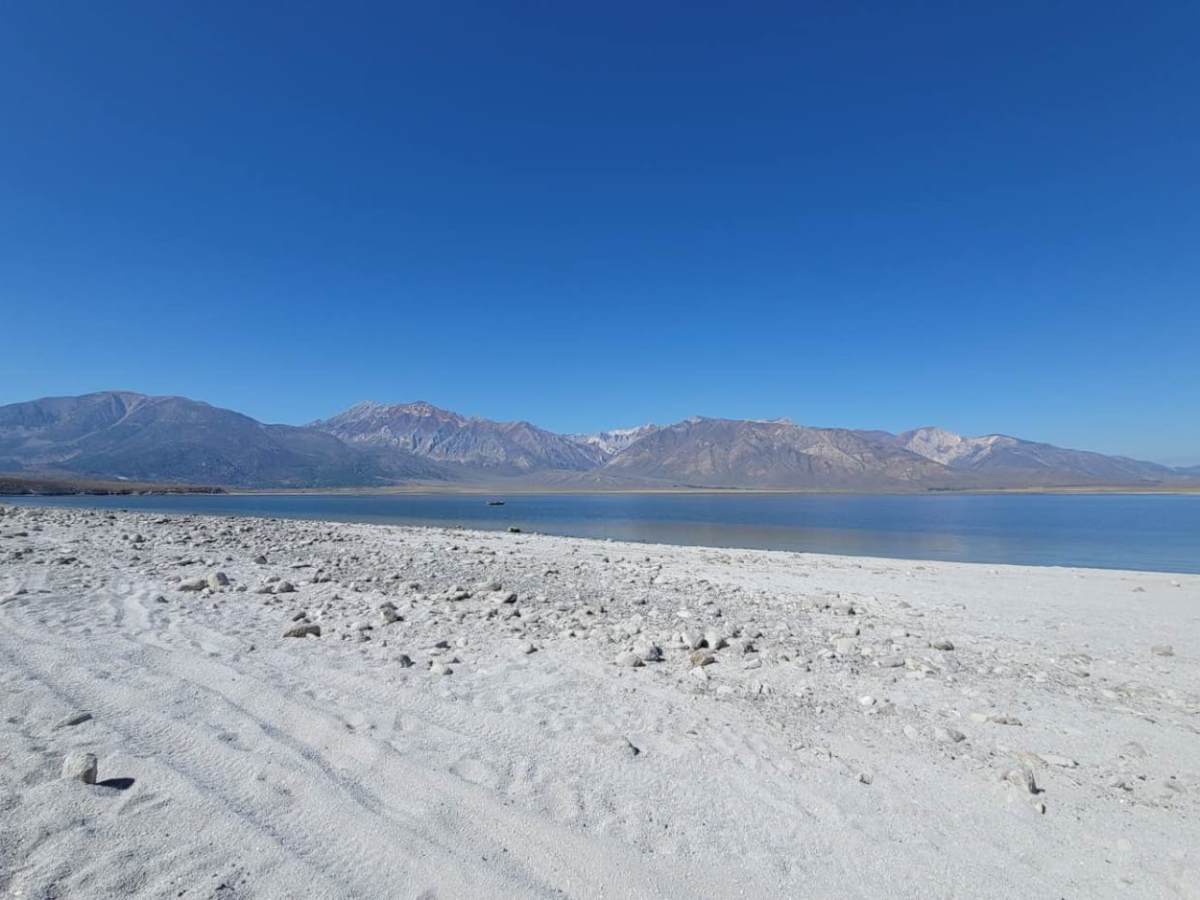 3S151 Crowley Lake Trail photo 4