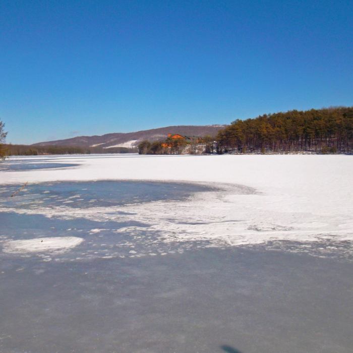 Near Lakeside Loop Trail