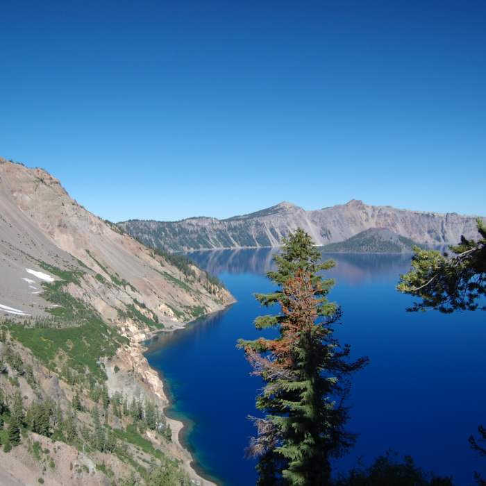 Crater Lake. Near Sun Notch Trail