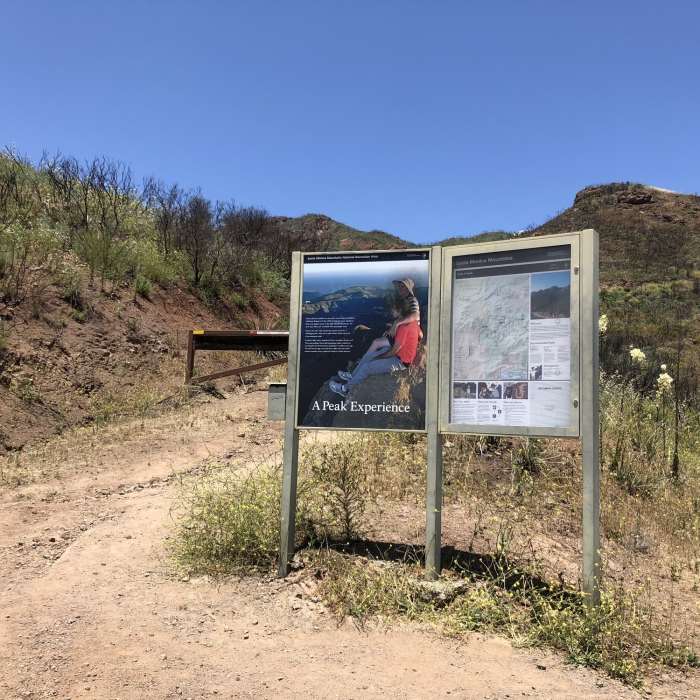 Trailhead Near Sandstone Peak Loop