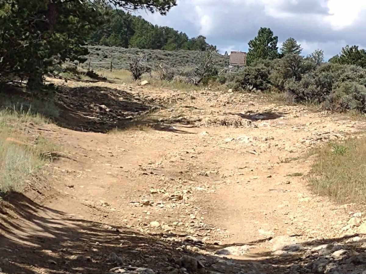 Outlaw Canyon Rim photo 4