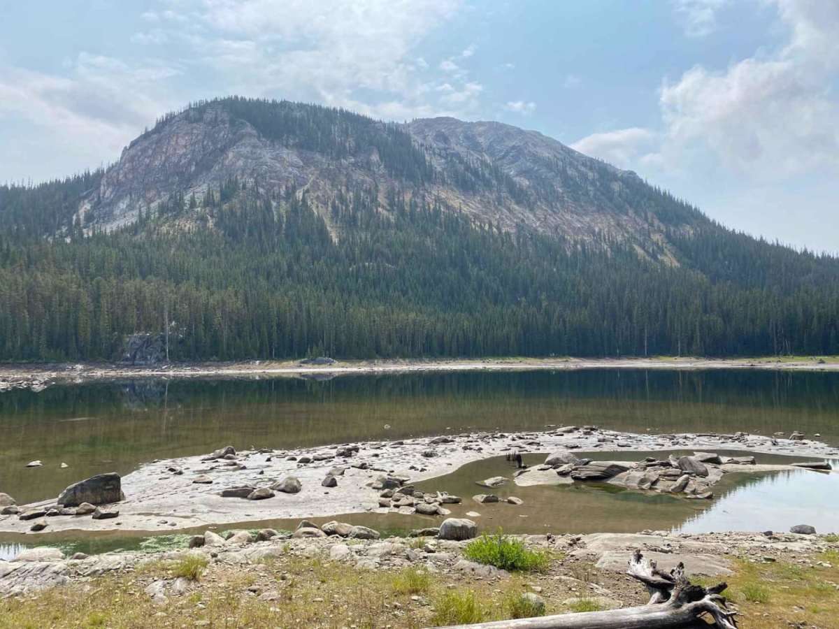 Fisher Lake trail photo