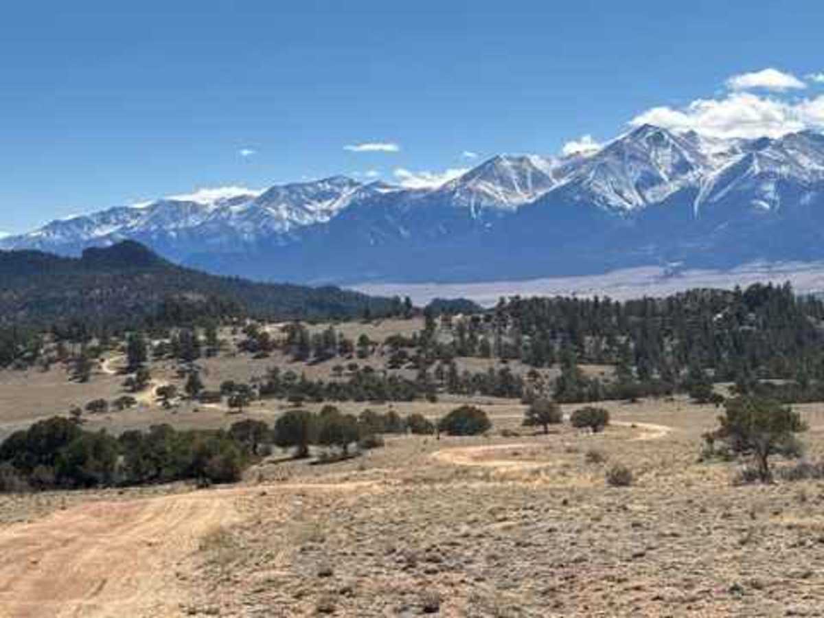 Sevenmile Creek Road trail photo