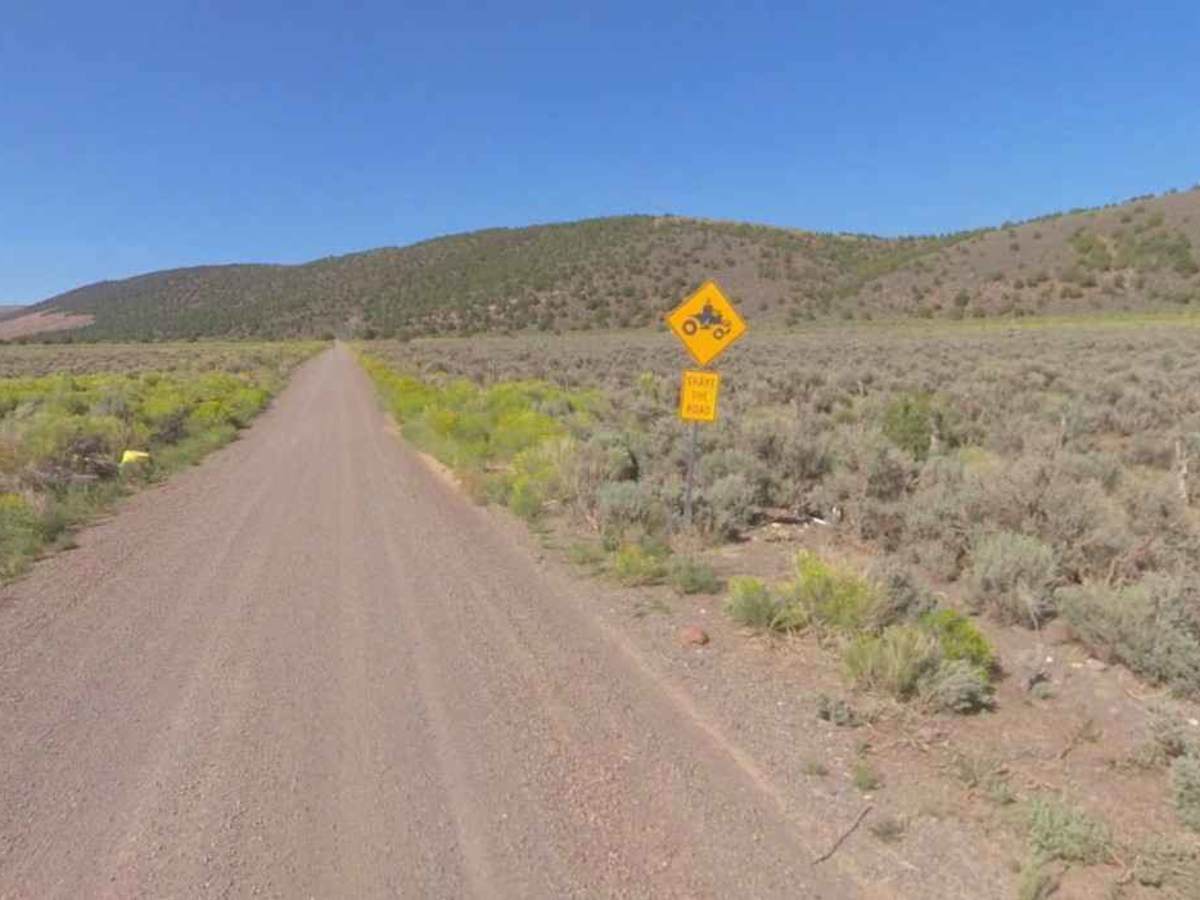 Bear Valley Road - CR 1036d trail photo