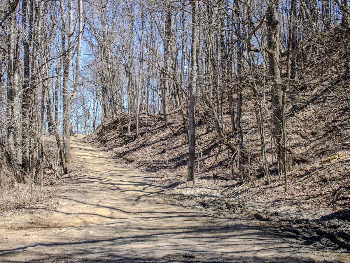 Cross Mountain Road photo 2