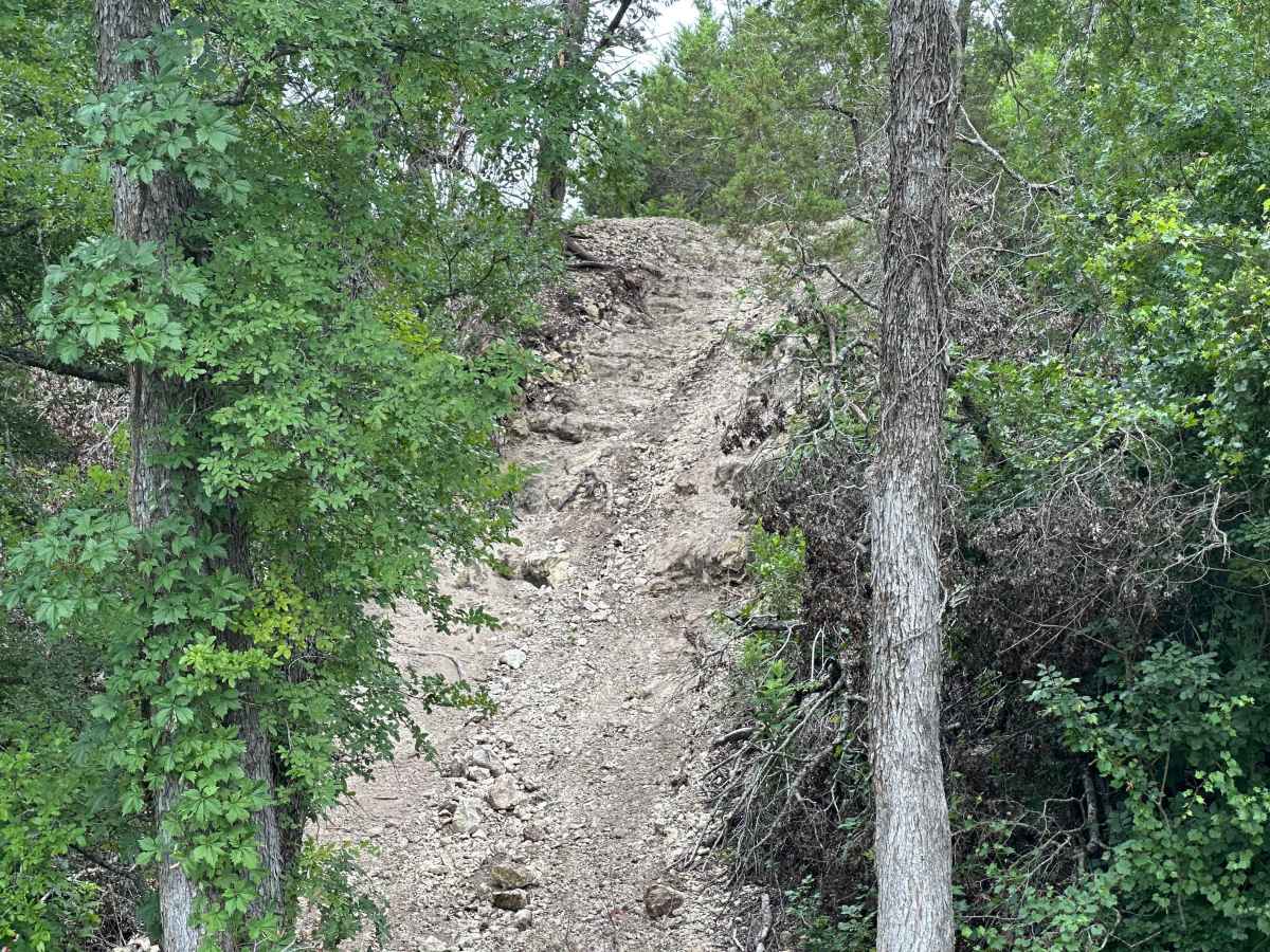 Dead Man's Walk trail photo
