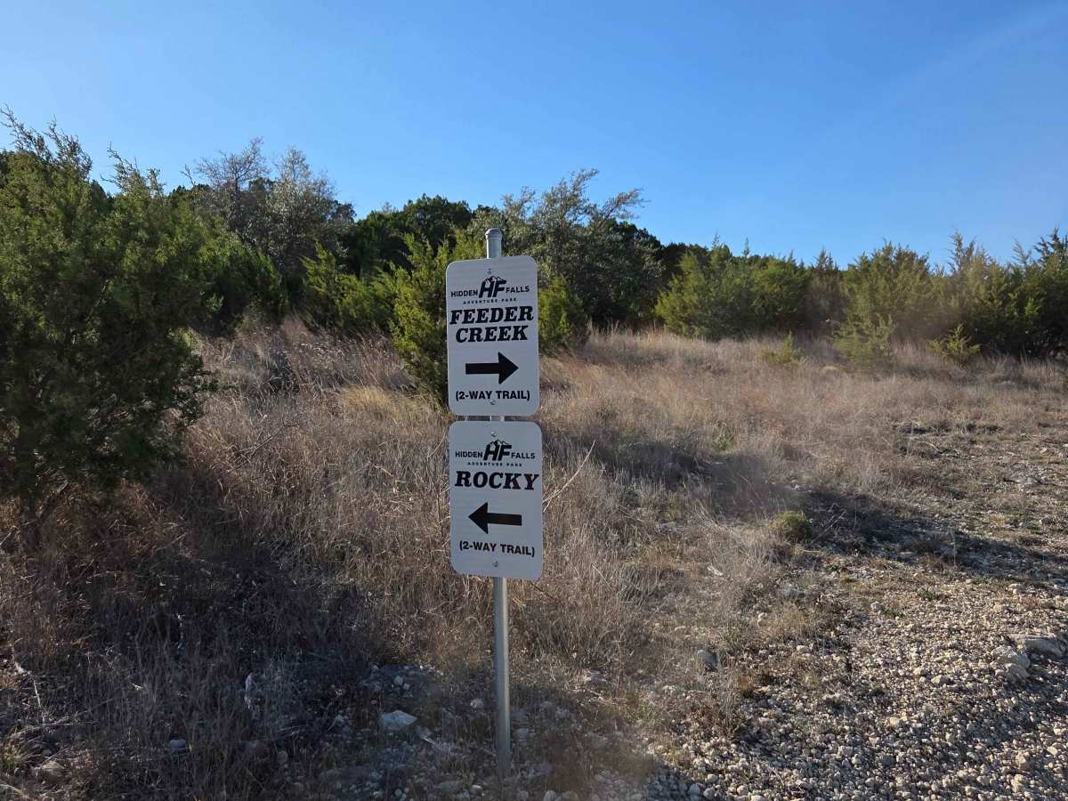 Feeder Creek trail photo
