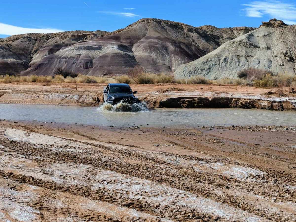 Wild Horse Road trail photo