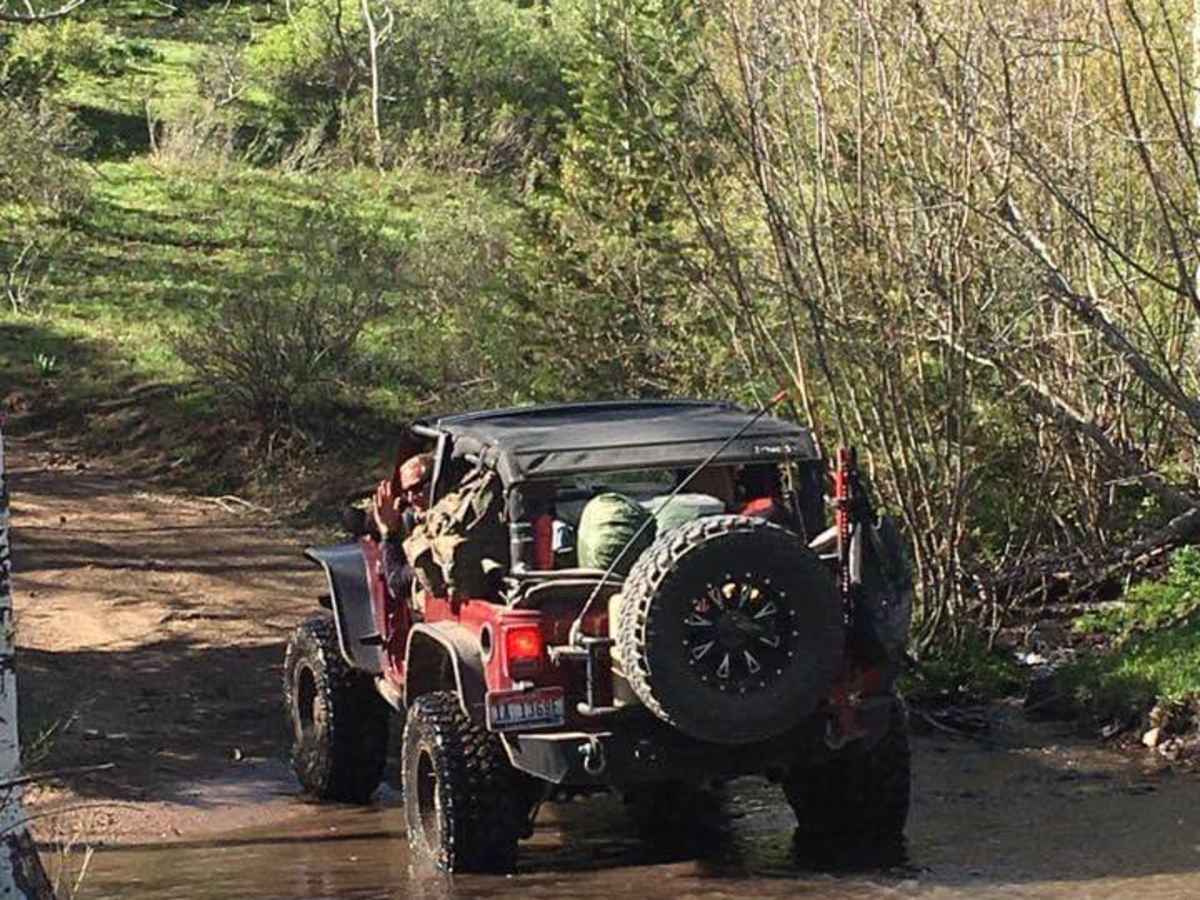 Whiskey Mountain Road trail photo