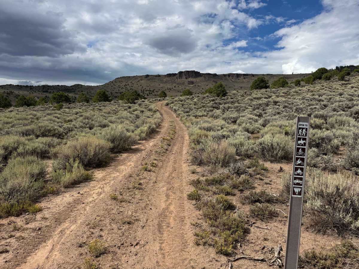 High Cliff Road trail photo