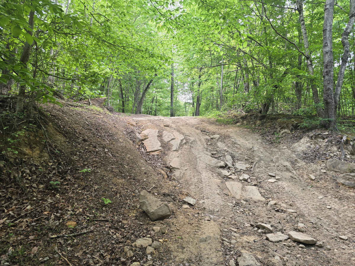 Trail 1 photo 4