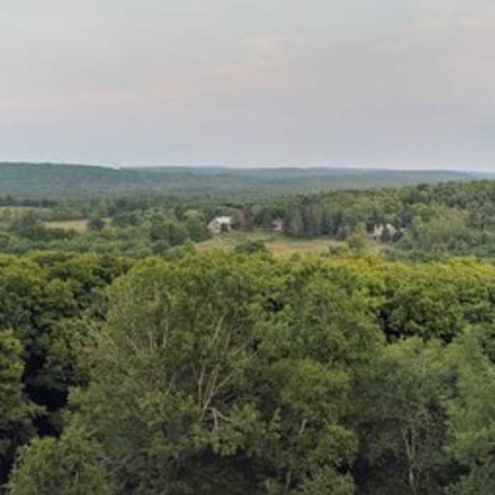Duncan Escarpment Lookout - Looking across to Metcalf and over the trail Near Duncan Escarpment