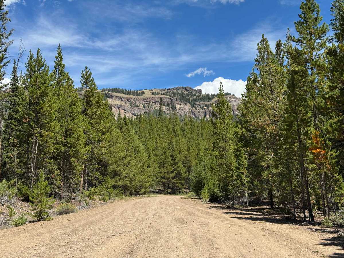 Cliff Lake Road photo 2