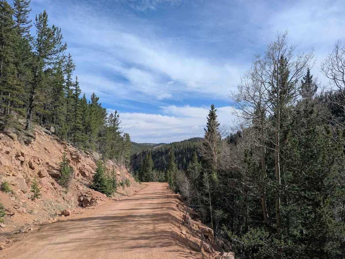 Seven Lakes Road photo 3