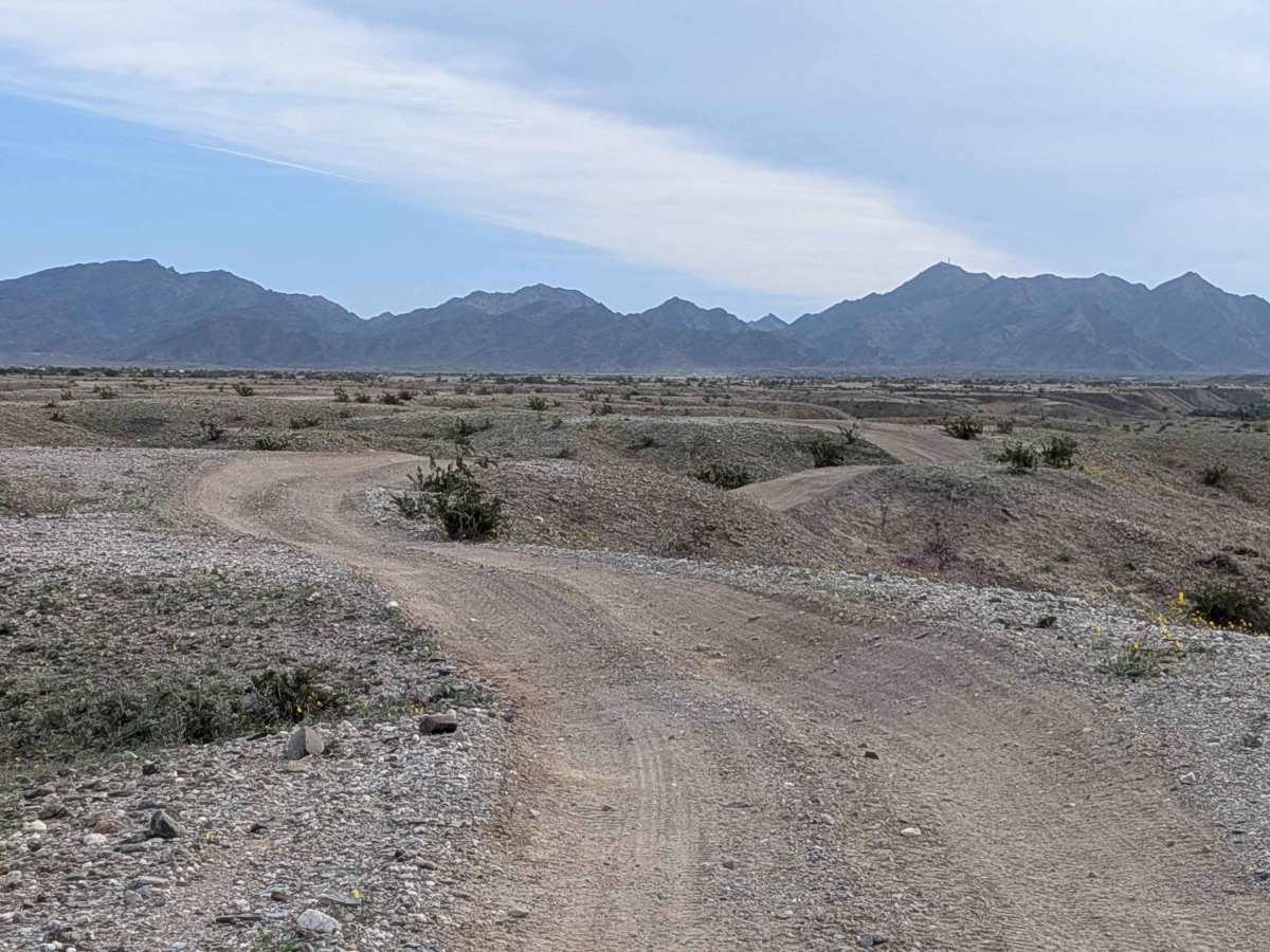 EC1327 trail photo
