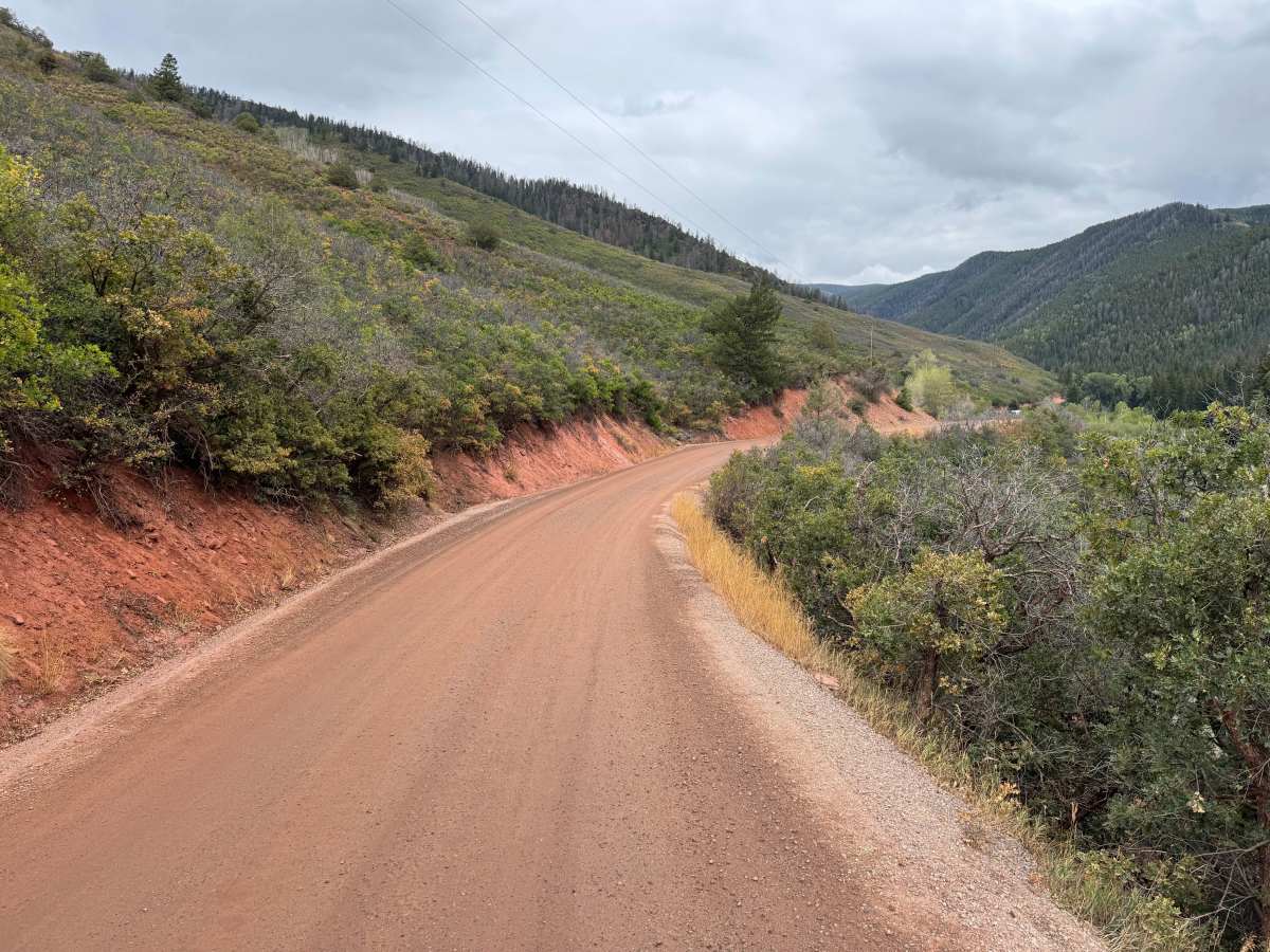 Woody Creek Road trail photo
