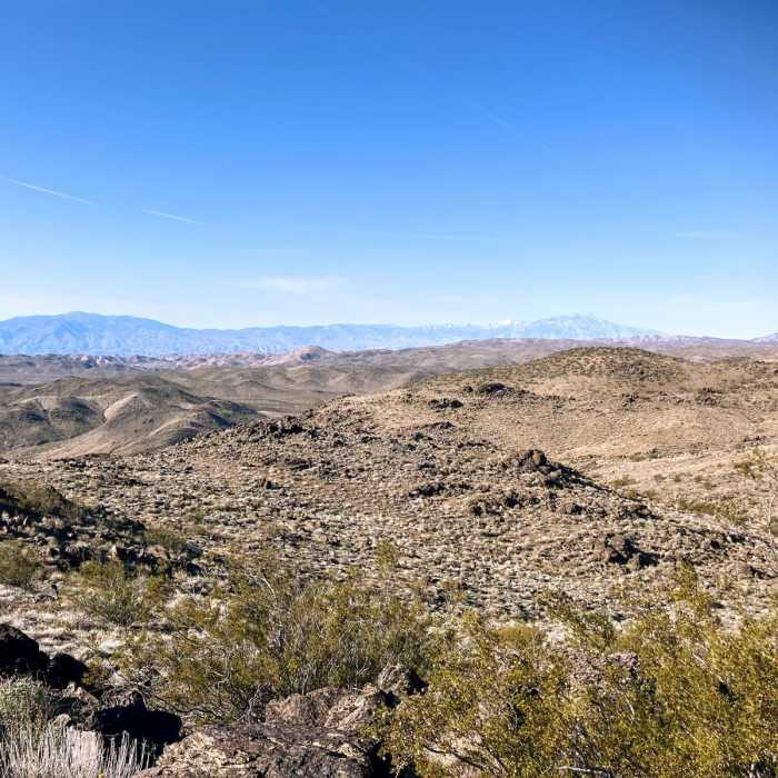 Near Monument Mountain (via Porcupine Wash)