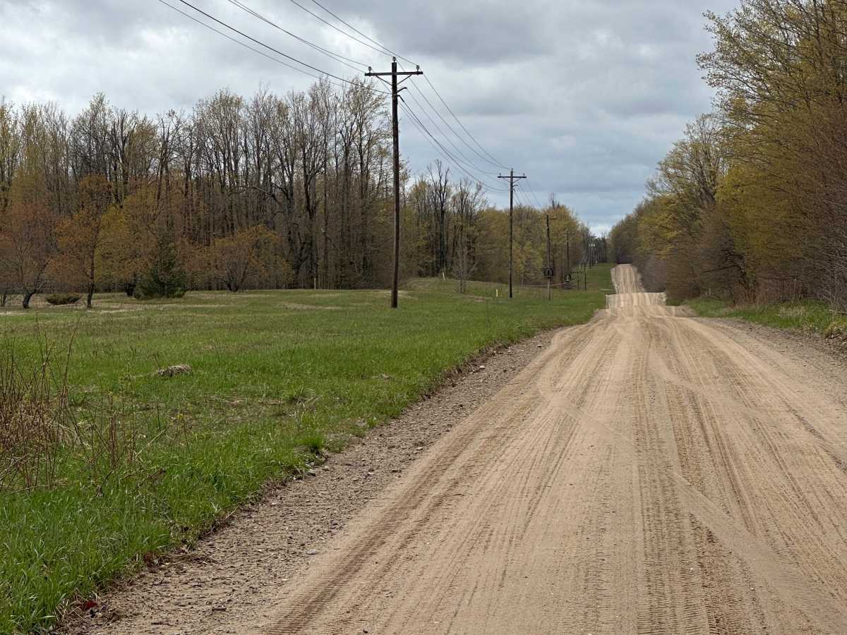 Deward Road photo 2