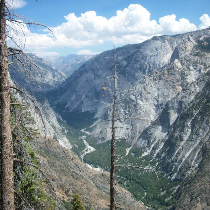 Near Tehipite Valley