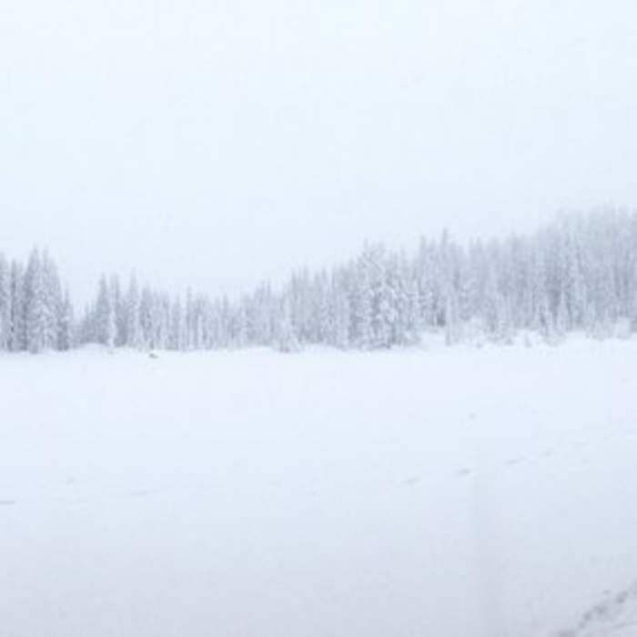 Skyline Lake frozen panorama. Near Skyline Lake Trail