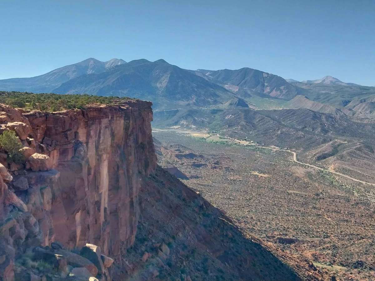 Adobe Mesa trail photo