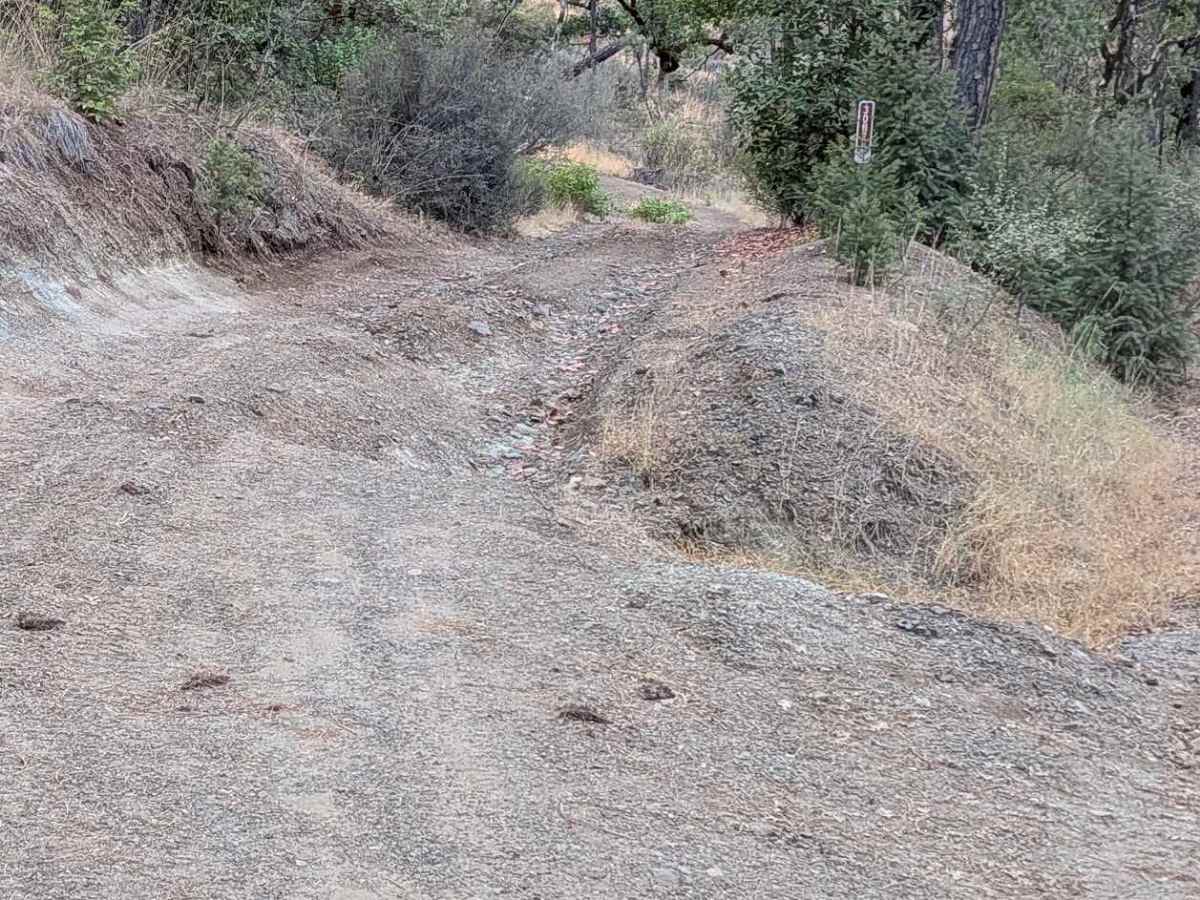 Green Gulch Road - FS 30N74 trail photo