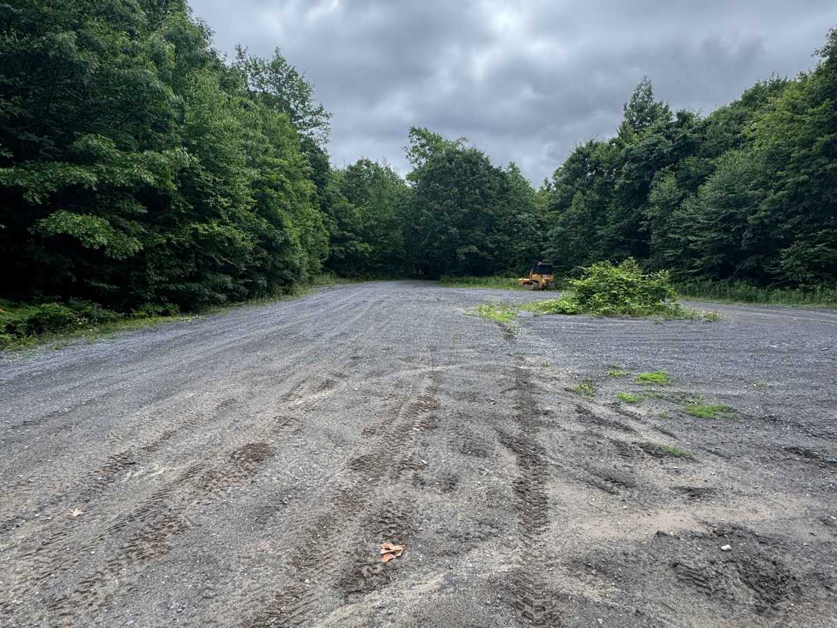 Middle Trailhead Road photo 6
