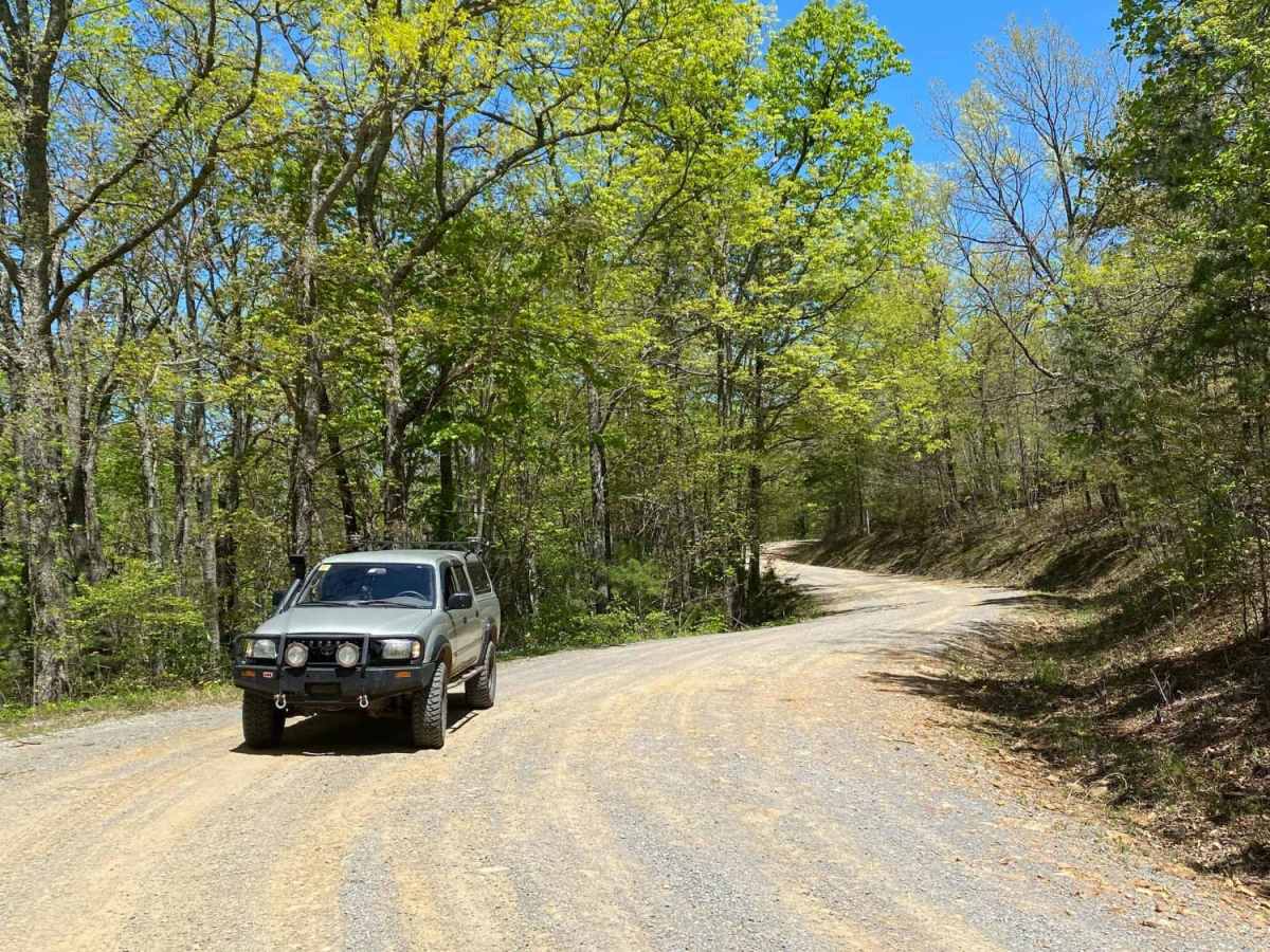 Jennings Creek Road photo 2